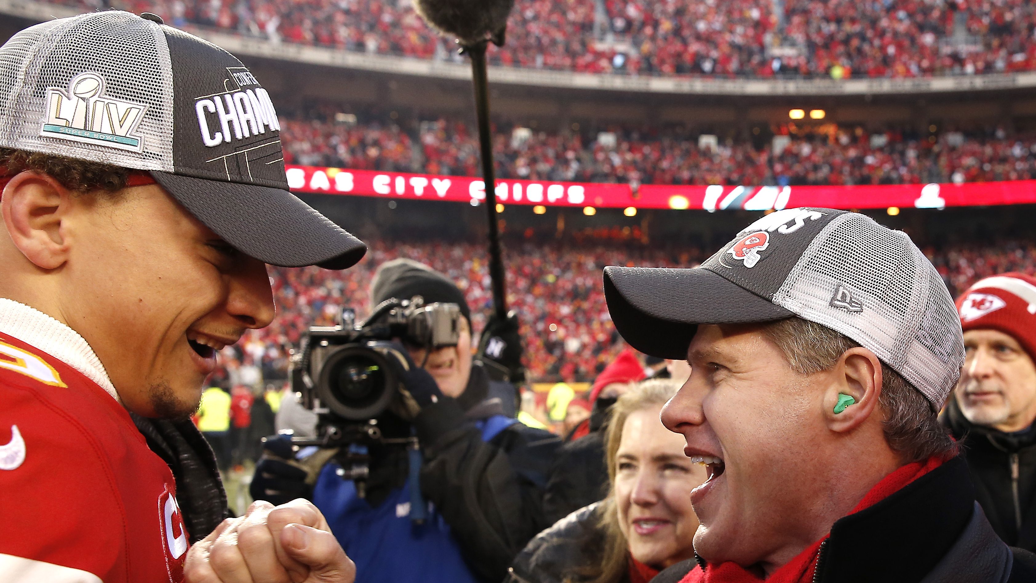 Clark Hunt Patrick Mahomes Kansas City Chiefs