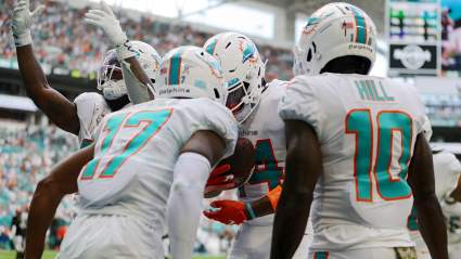 Former Dolphins Player Signs With Patriots Before Super Bowl