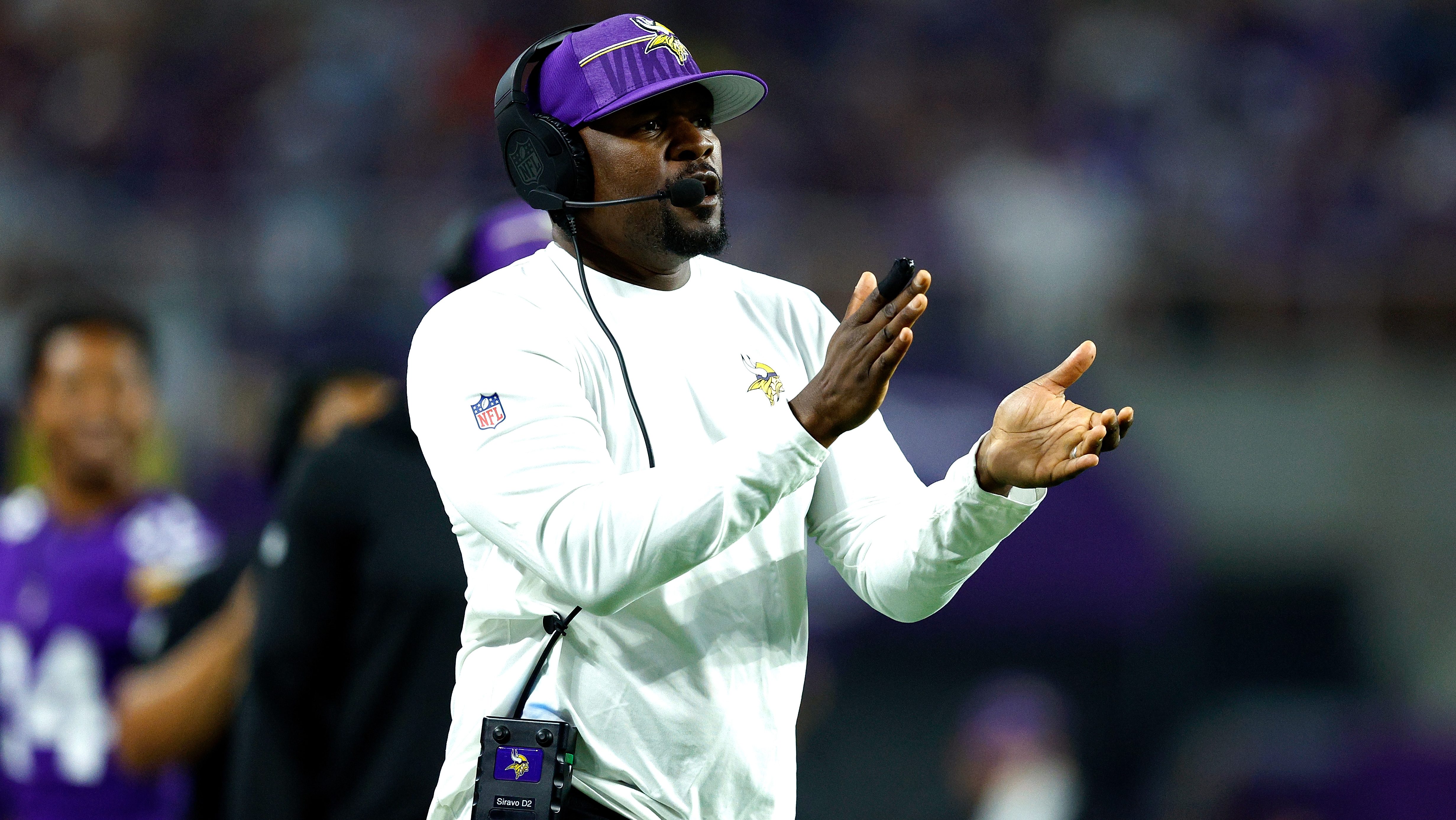 Commanders get Brian Flores’ ‘impossible’ warning on their new DC ⚠️