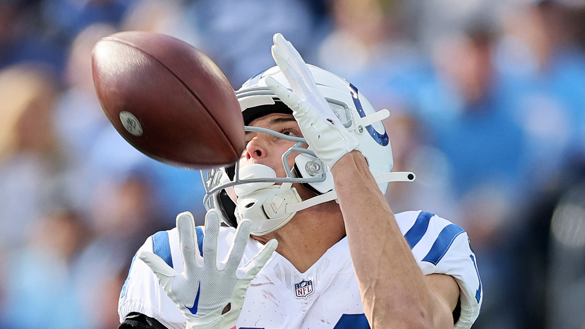 Raiders say 25-year-old emerging WR is fit to play 🏈💪