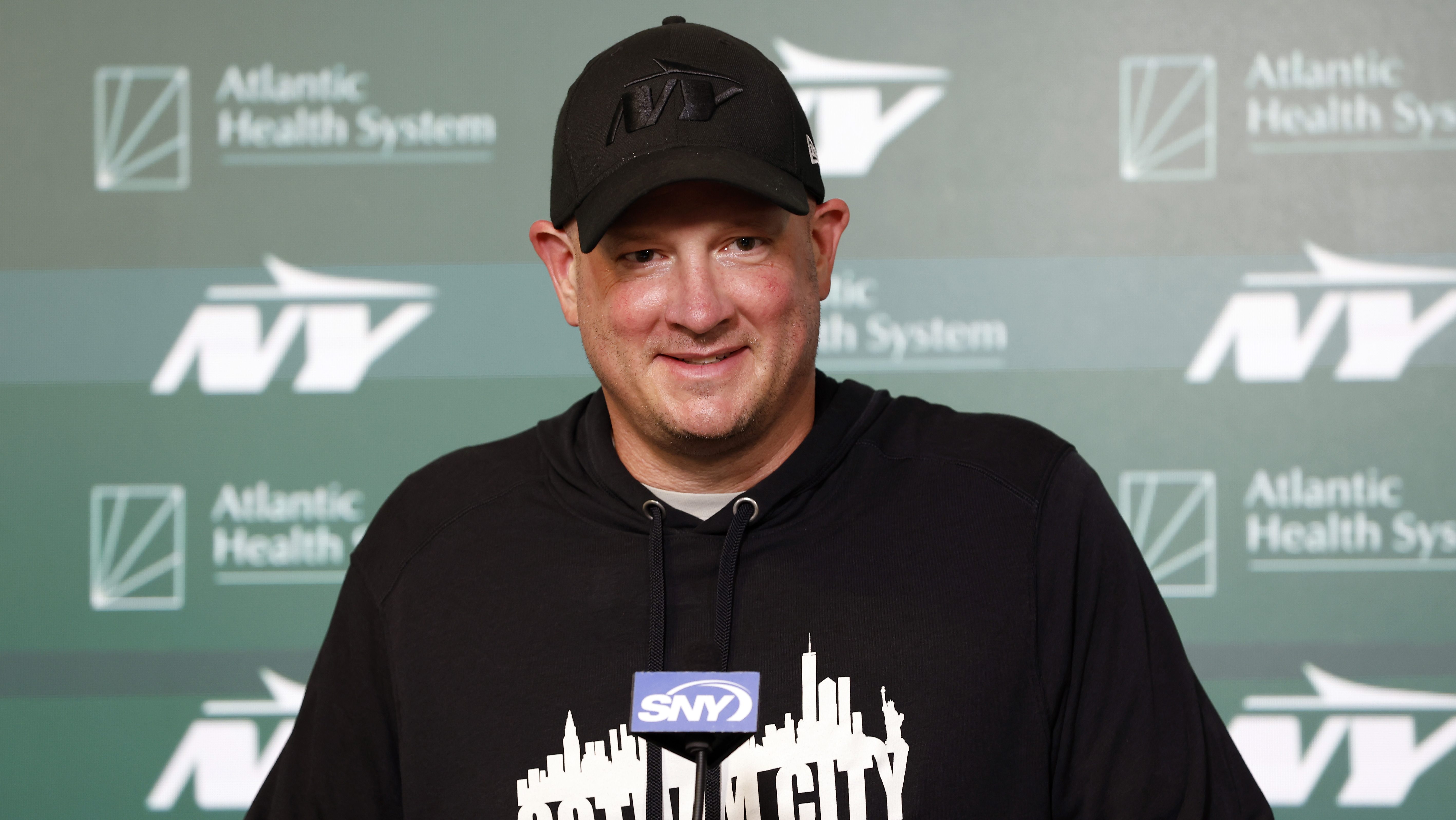 Dolphins hire controversial former head coach to join Jeff Hafley’s staff.