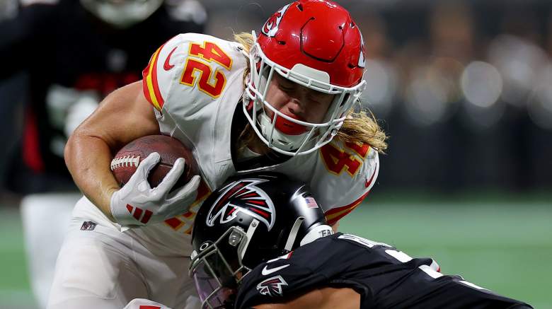 Chiefs RB Carson Steele signs reserve/future contract with Eagles as part of early NFL free agency news.