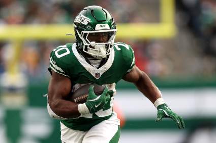 Chiefs Named Top Fit for 3,400-Yard RB This Offseason
