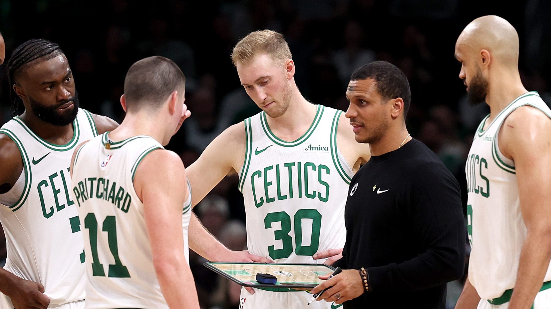 Joe Mazulla, Jaylen Brown, Payton Pritchard, Sam Hauser and Derrick White, Celtics