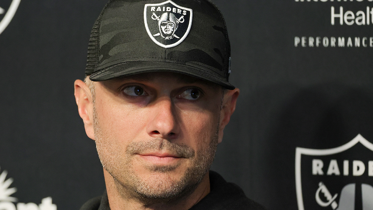 Emerging offensive-minded coach exits Raiders coaching search — report 🗞️