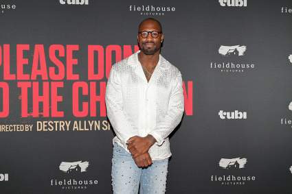 Exclusive: NFL Legend Vernon Davis Discusses 49ers Playoff Chances