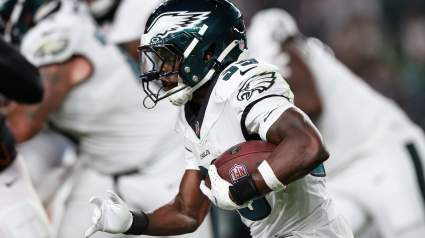 Chiefs Add Former 3-Time 1,000-Yard RB After Week 18