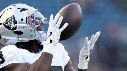 Former Raiders QB & RB Sign With New Teams With One Game Left