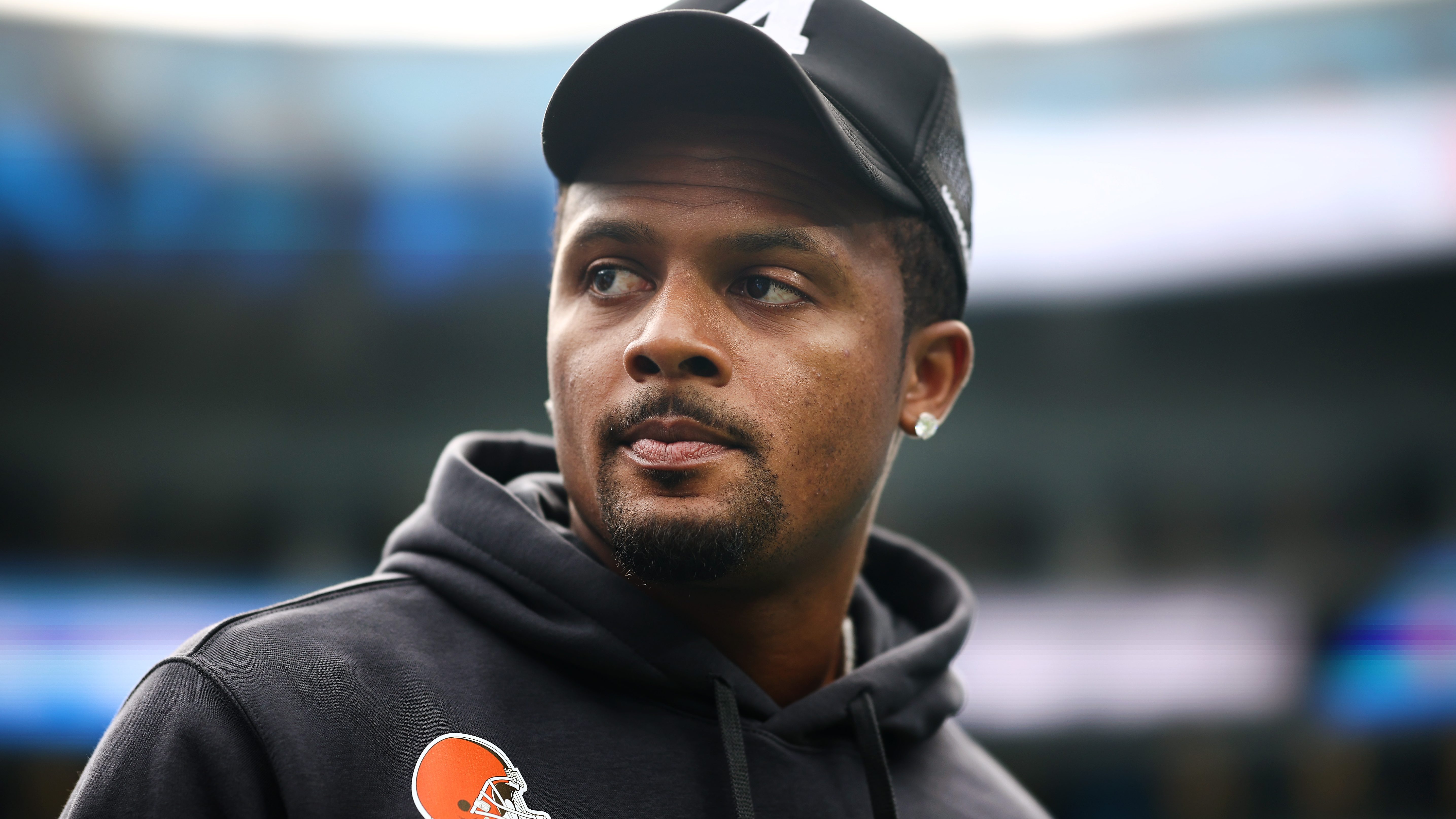 Reports: Browns QB Deshaun Watson’s wife proposes life-changing move.