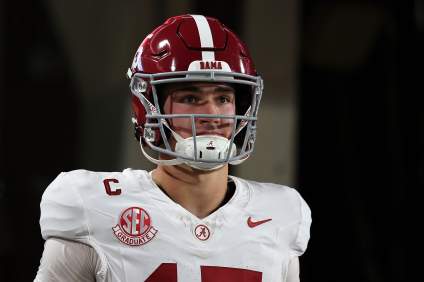 Jets Mock Draft Update: Projected to Land Defensive Star and Future QB