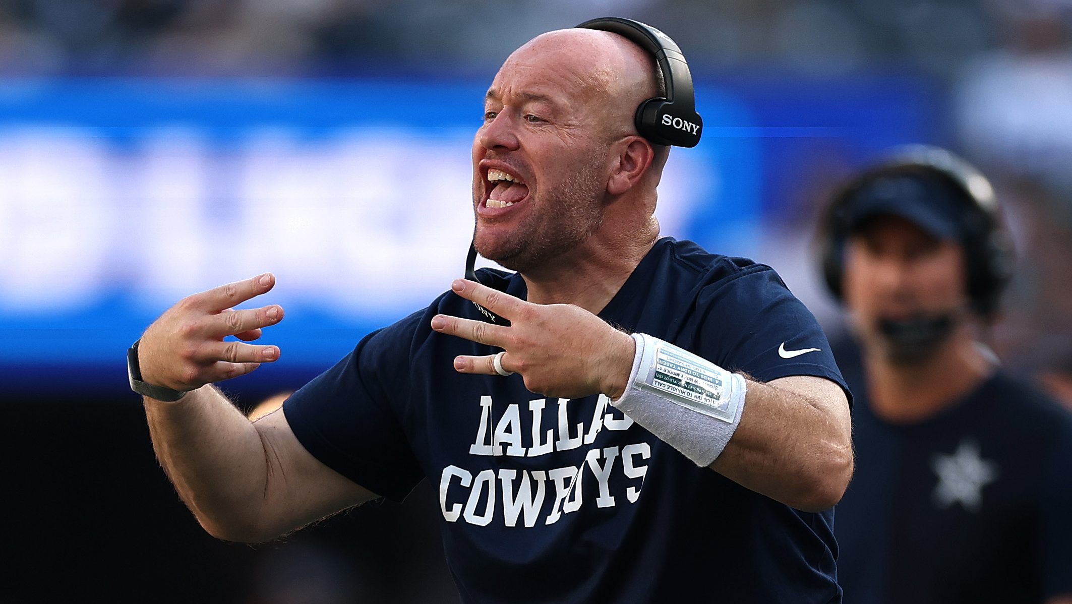 Popular Cowboys coach could be poached by an AFC team 🏈