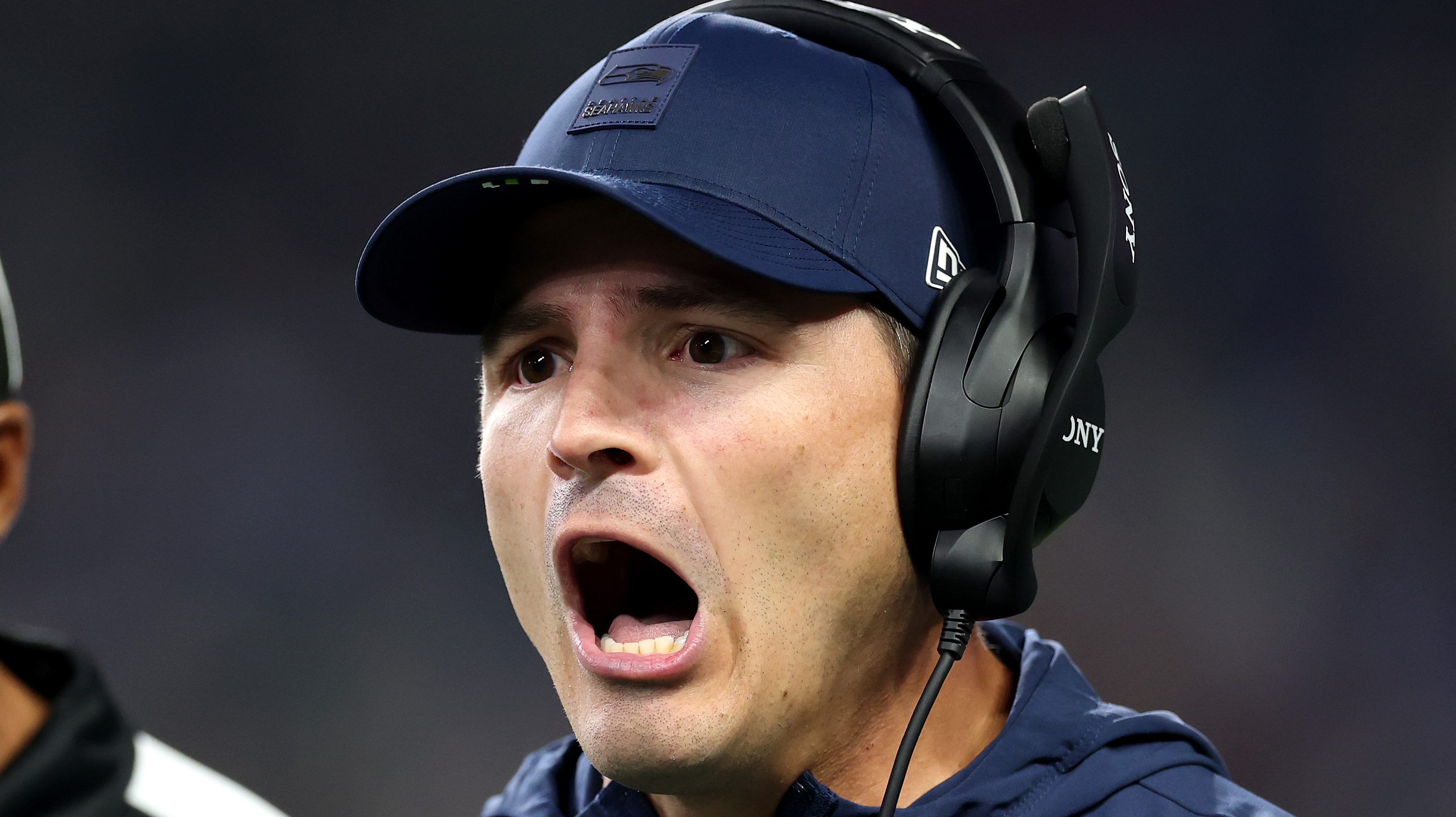 Seahawks coach Mike Macdonald’s NSFW message resurfaces ahead of Rams game 👀