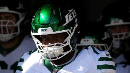 Jets Urged to Re-Sign Starter Who Hasn’t Missed a Game in Two Seasons