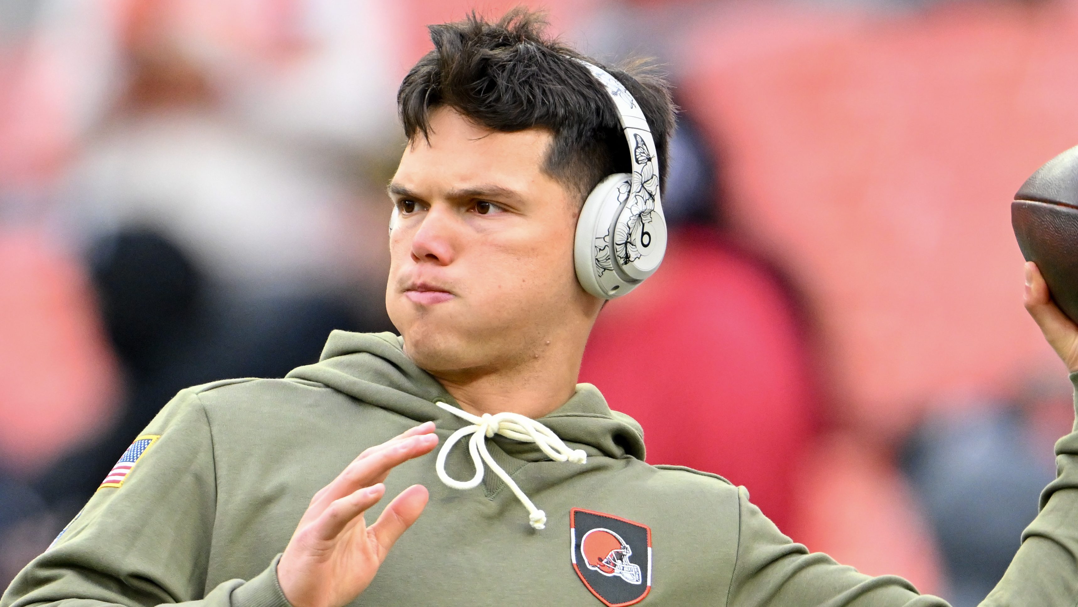 Browns Face Pressure to Move On From QB Dillon Gabriel as Offseason Begins.