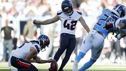 Bills Try Out 3 Kickers, Make Head-Scratching Signing Before Playoffs