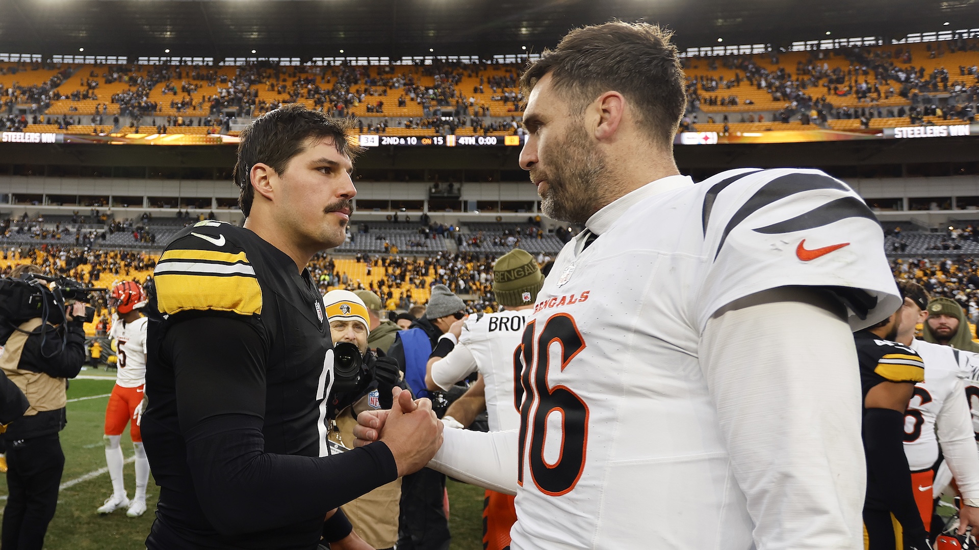 Joe Flacco reacts to possibly joining the Steelers in 2026 🏈🤔