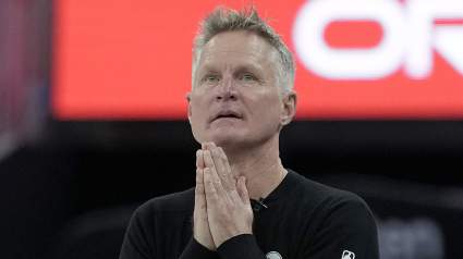 Warriors Urged to Trade for Franchise Icon as Deadline Pressure Builds