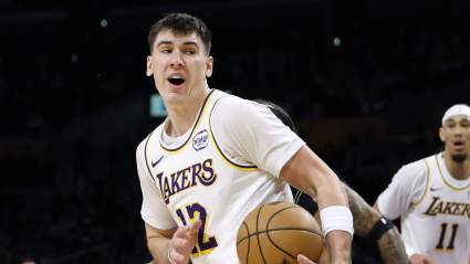 Lakers Urged to Make Starting Lineup Change Permanent