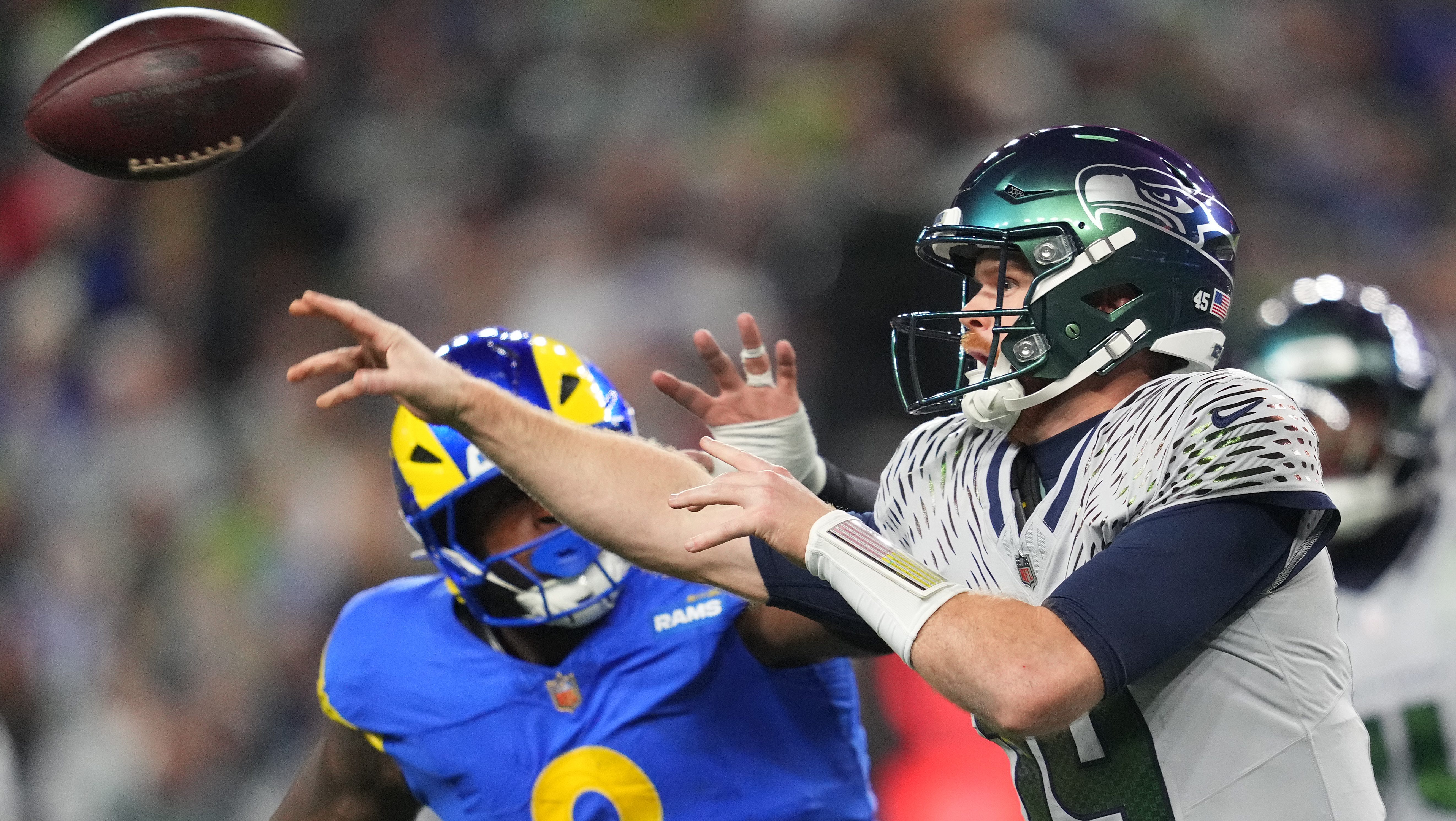 Today’s football on TV 🏈 Which NFL or college games are on? 📺