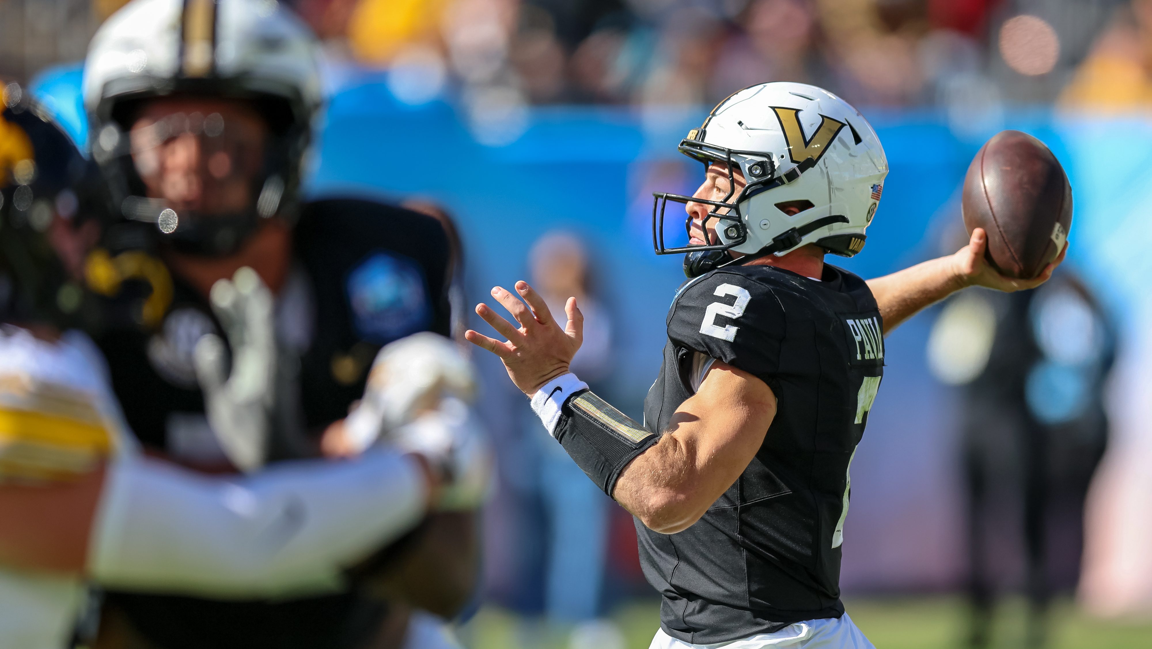 College Football Senior Bowl: Meet the 6 NFL QB Prospects, what to watch