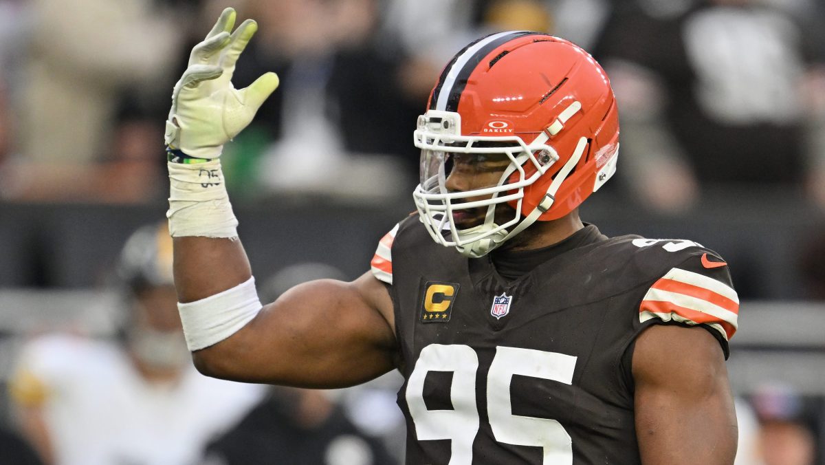 Myles Garrett sends cryptic message after Browns pass on Jim Schwartz.