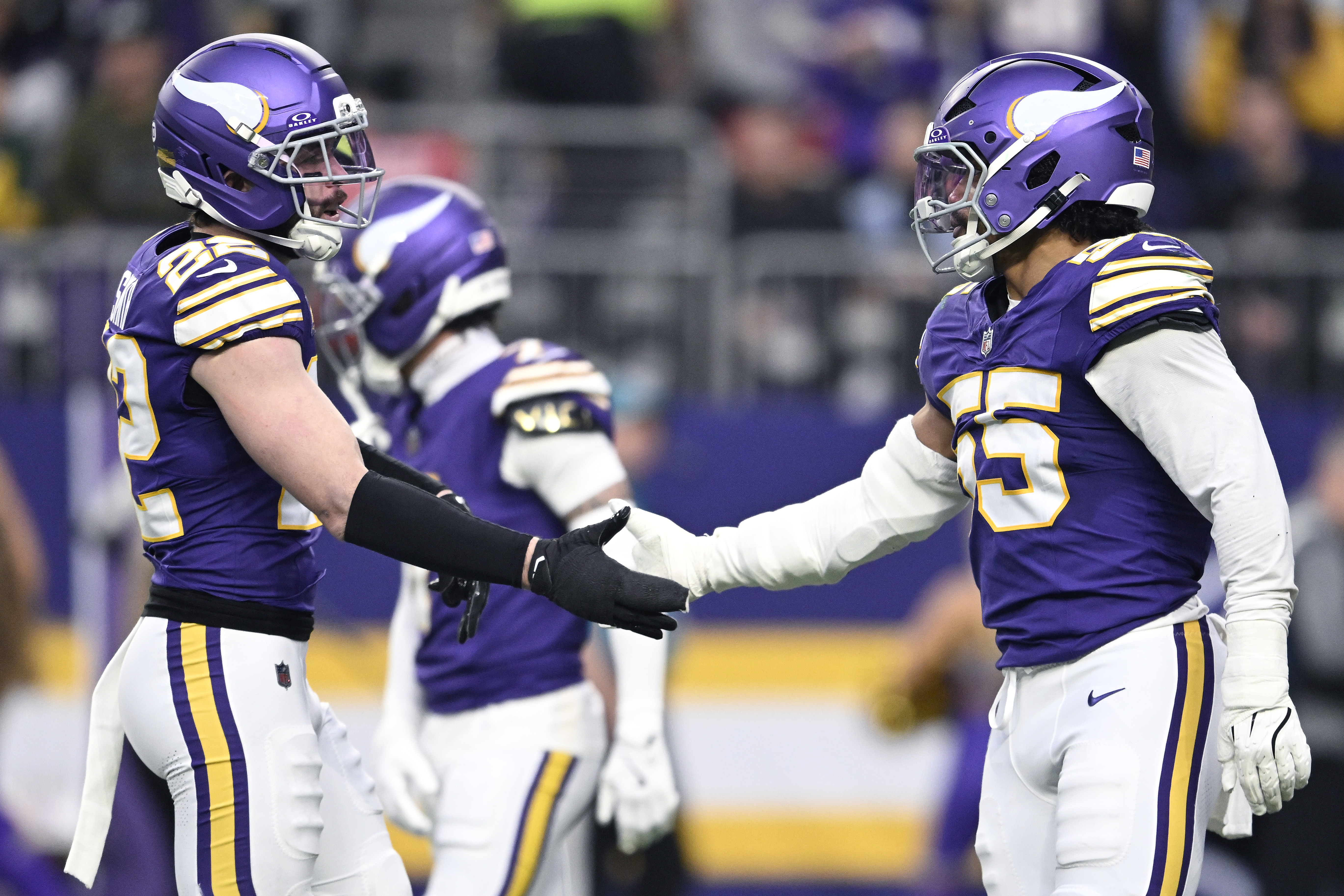Vikings urged to re-sign breakout defender 🏈