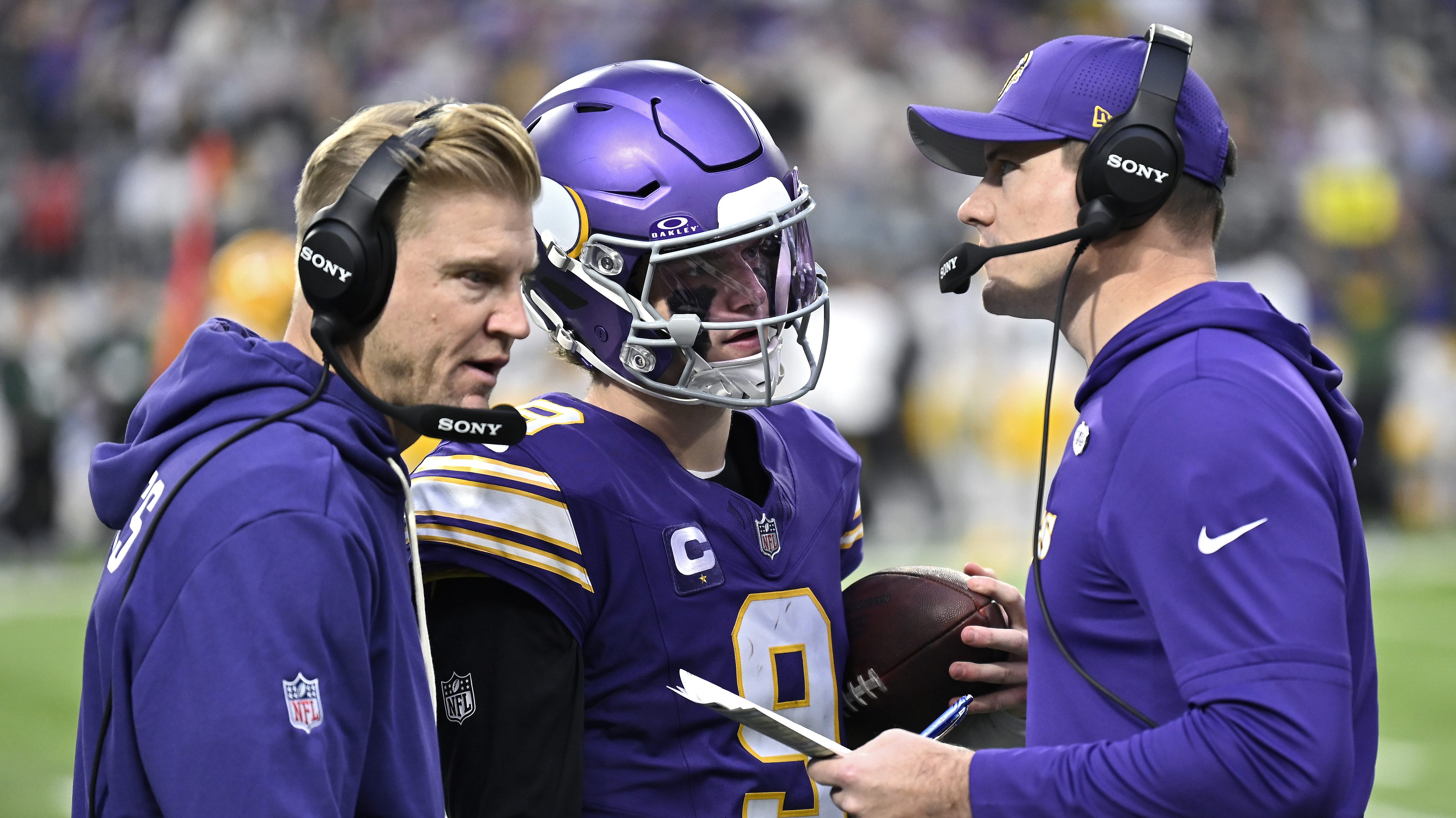 Vikings face backlash as QB choice backfires ⚡️😕