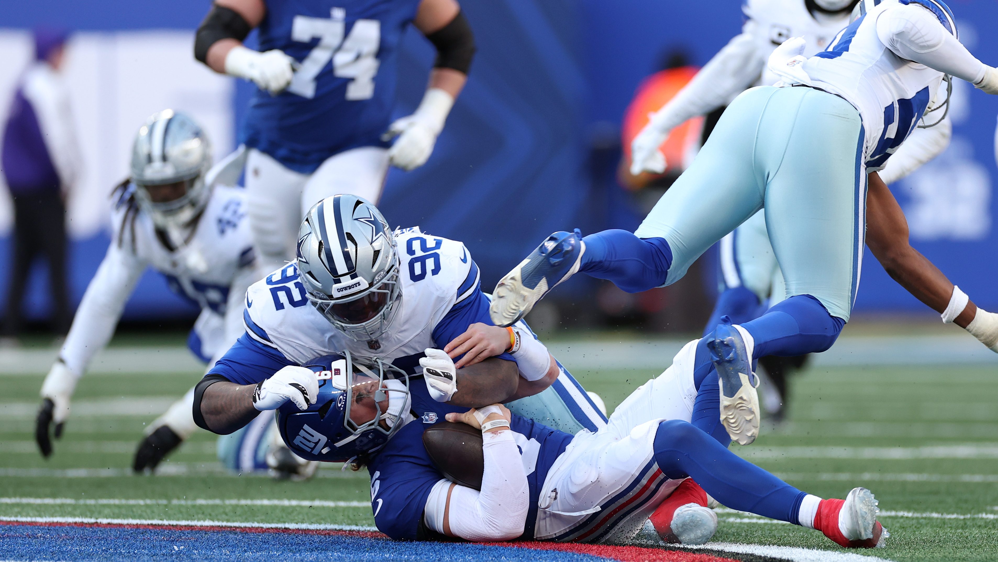 Dallas Cowboys face ticking clock on defensive coordinator hire ⏳