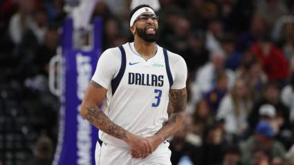 Mavericks Get Season-Altering Injury Update on Anthony Davis