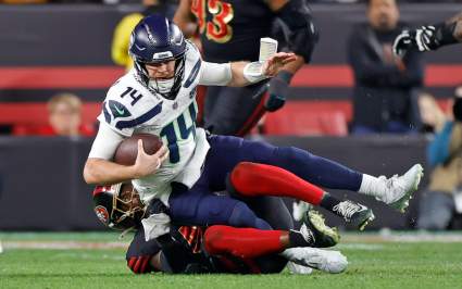 49ers Could Benefit From Concerning Seahawks Injury News Before Playoff Game