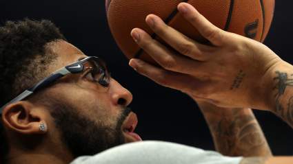 Mavericks Star Anthony Davis’ Injury Saga Takes Dramatic Turn