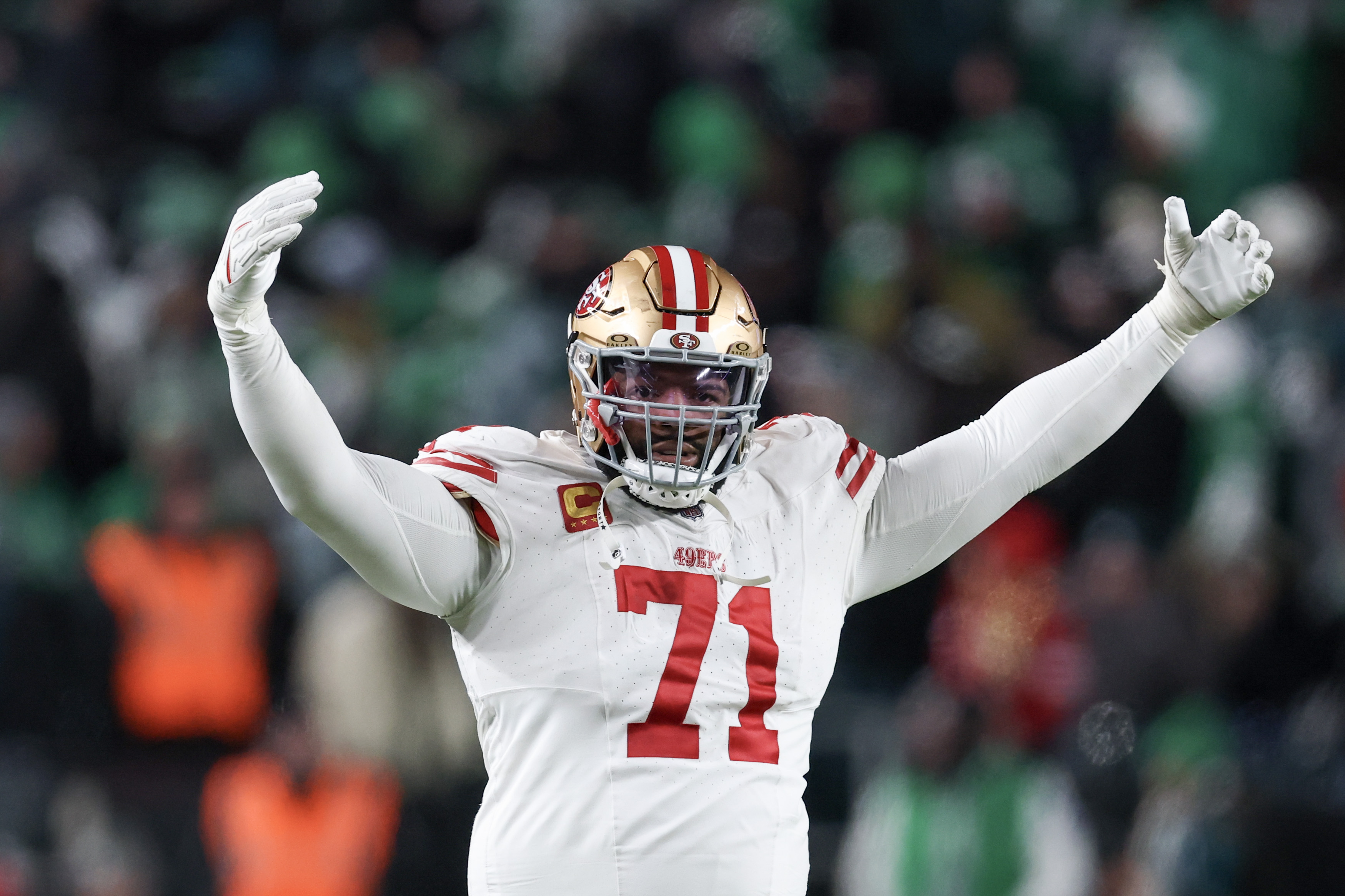 49ers’ Trent Williams Responds to Eagles Fans Complaining About Missed Holding Call.