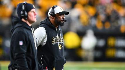 Ex-Steelers Rival Singles out Mike Tomlin for Team’s QB Issues