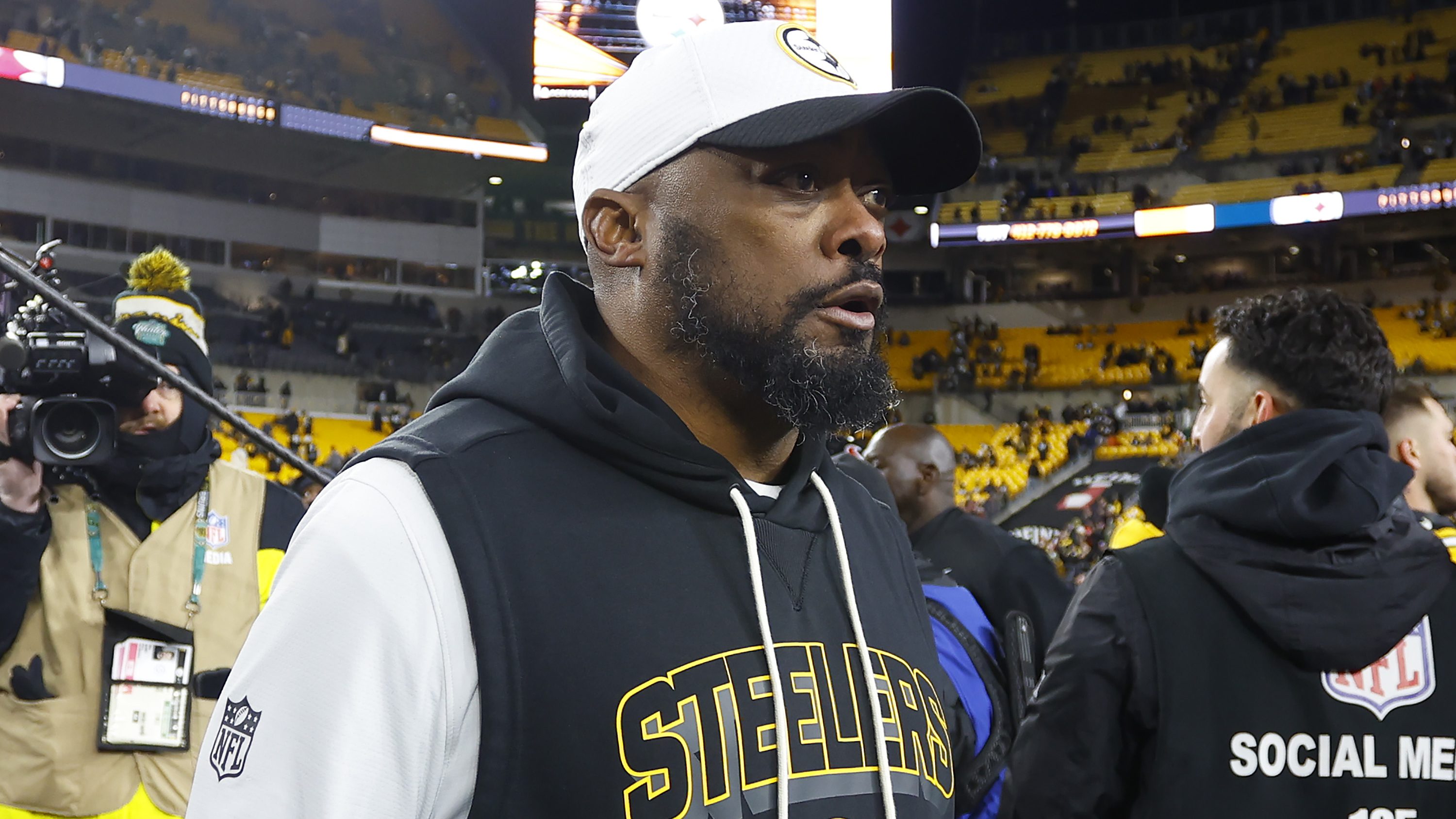 Mike Tomlin Sends Clear Message About Coaching Future, Steelers Insiders Reveal