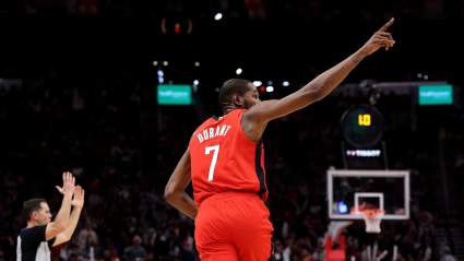 Kevin Durant Honors Dirk Nowitzki In Legendary Manor