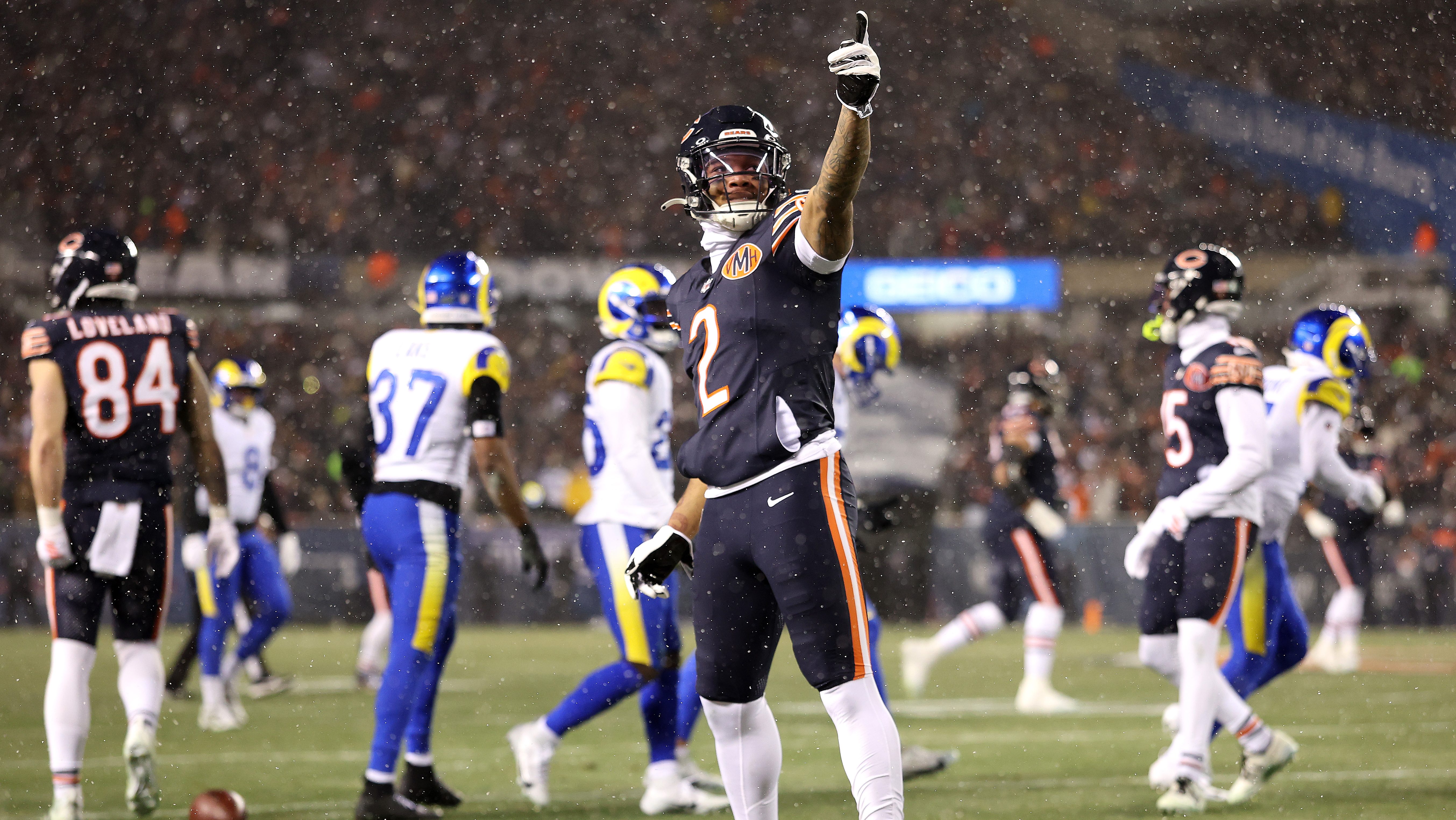 ESPN Insider predicts DJ Moore’s Bears future amid trade rumors 🗞️🏈