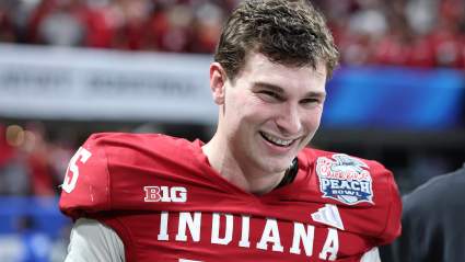 Fernando Mendoza Predicted to Replace $75 Million 2-Time Pro Bowl QB in NFL Draft
