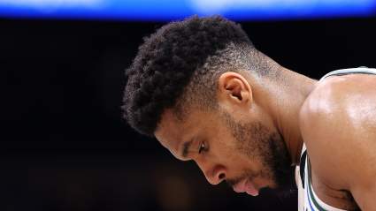 Knicks Land Giannis Antetokounmpo in Pair of Bombshell Trade Ideas