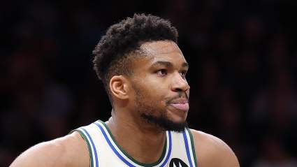 Sixers Land Giannis Antetokounmpo in Massive Trade Proposal