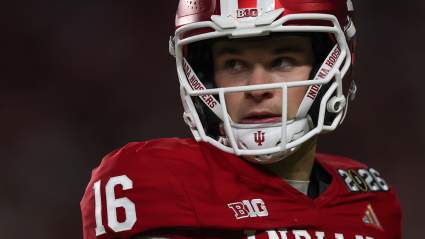 Derek Carr Delivers Strong Message on Raiders Drafting Fernando Mendoza