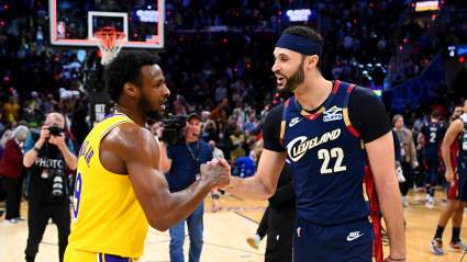 3 Takeaways from Cavs 30-Point Win In Emotional LeBron Return