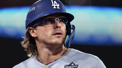 Kiké Hernández’s Return to Dodgers Suddenly in Doubt After Quiet Roster Move