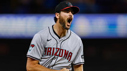 Diamondbacks Reliever Earns Hall of Fame Honor for Historic College Career