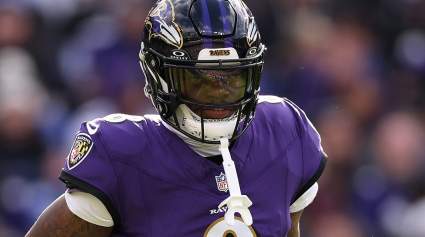 Steelers Get Blunt Message From Lamar Jackson Ahead of Ravens Matchup