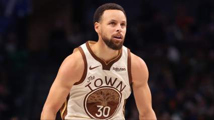 Steph Curry Makes His Feelings Clear on Minneapolis Protests