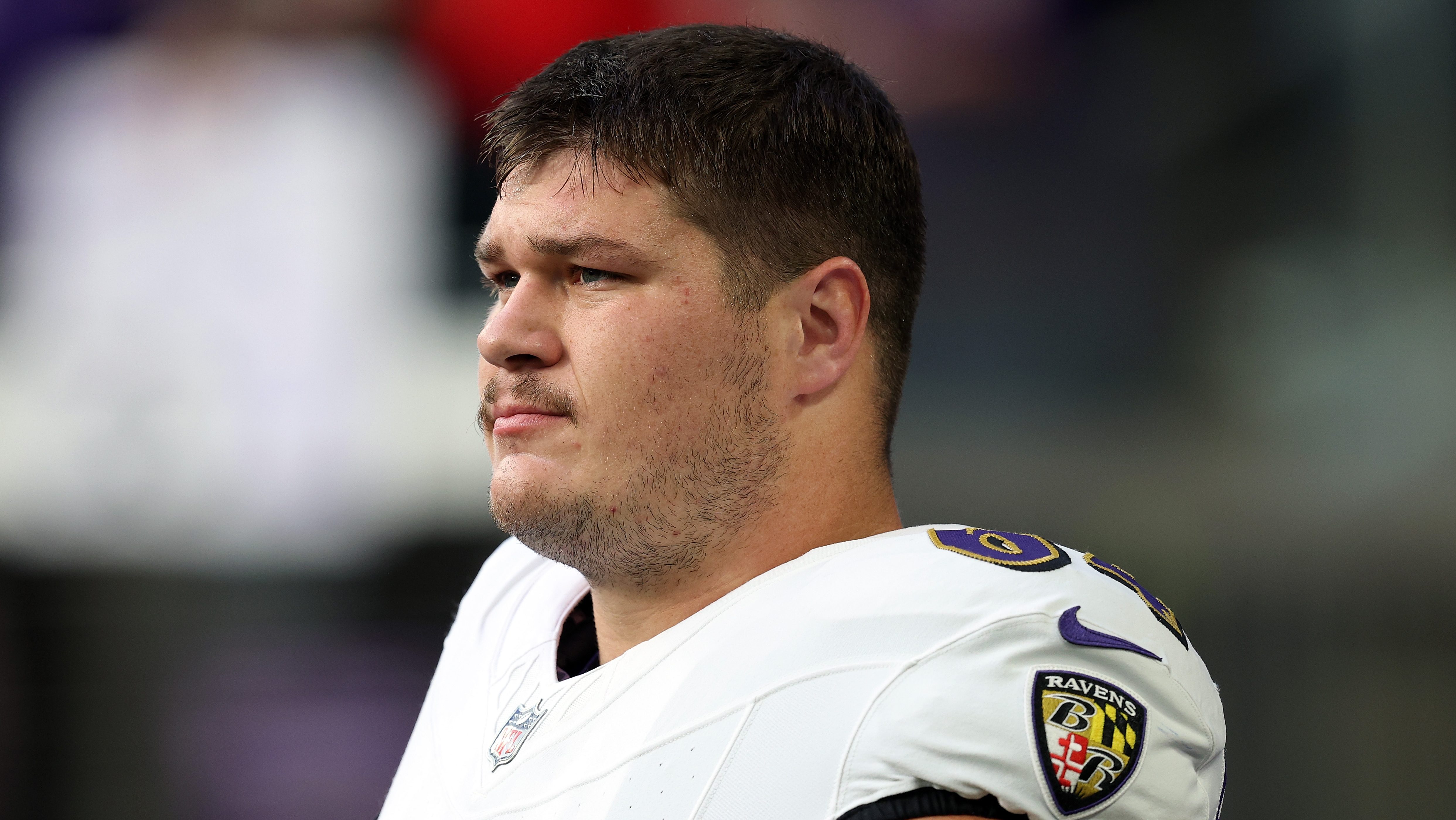 Raiders must go all in to sign No. 1 rated offensive lineman 🏈💪