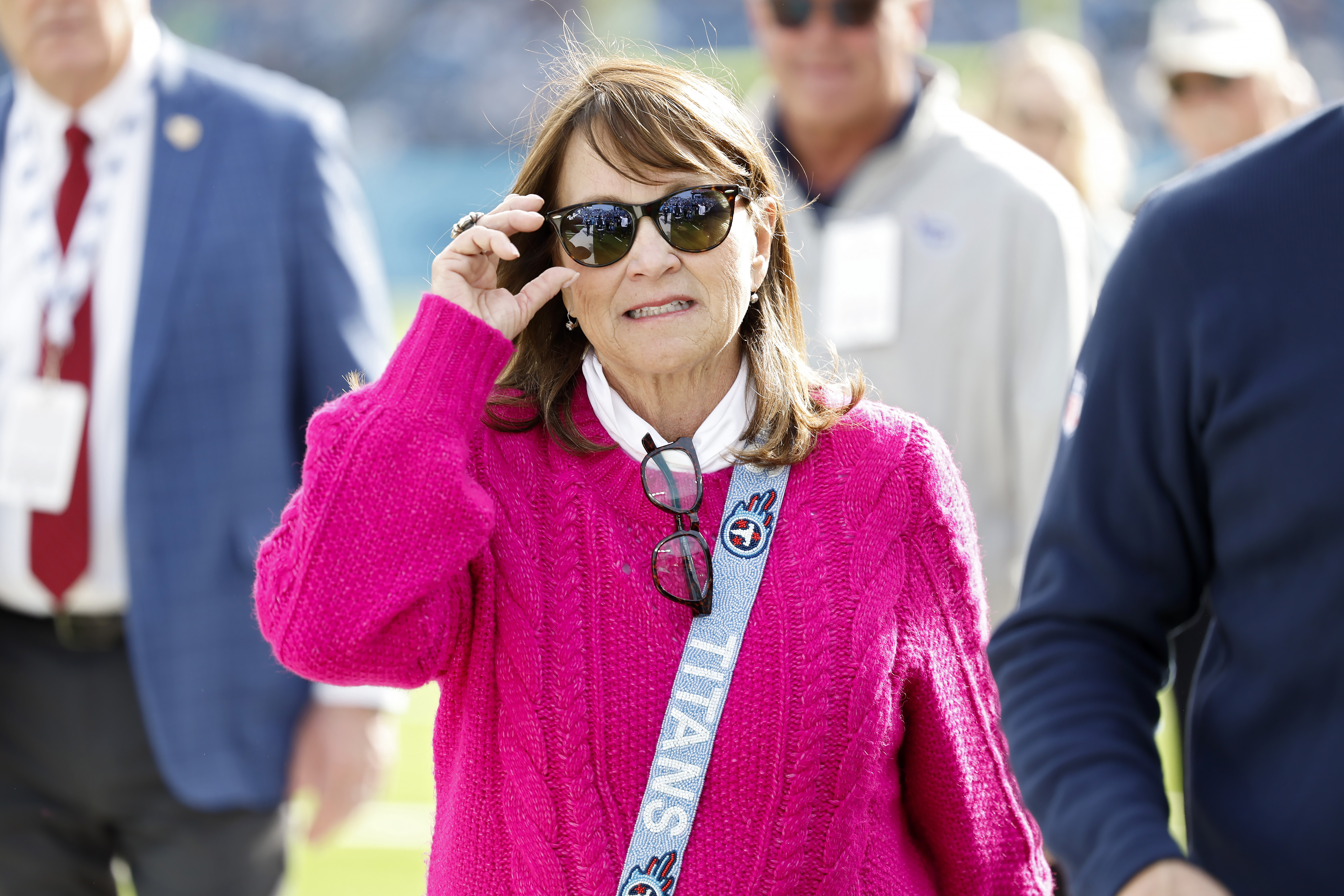 Robert Saleh reveals what sold him on the Titans, Amy Adams Strunk.