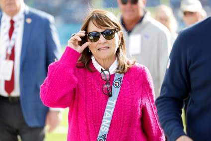 Robert Saleh Reveals What Sold Him on Titans, Amy Adams Strunk