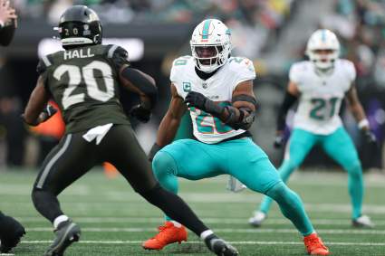 Dolphins’ Jordyn Brooks, Aaron Brewer Receive All-Pro Honors