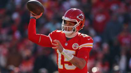 Chiefs Expected to Add ‘Complete Weapon,’ 1,300-Yard RB Amid Mahomes Injury